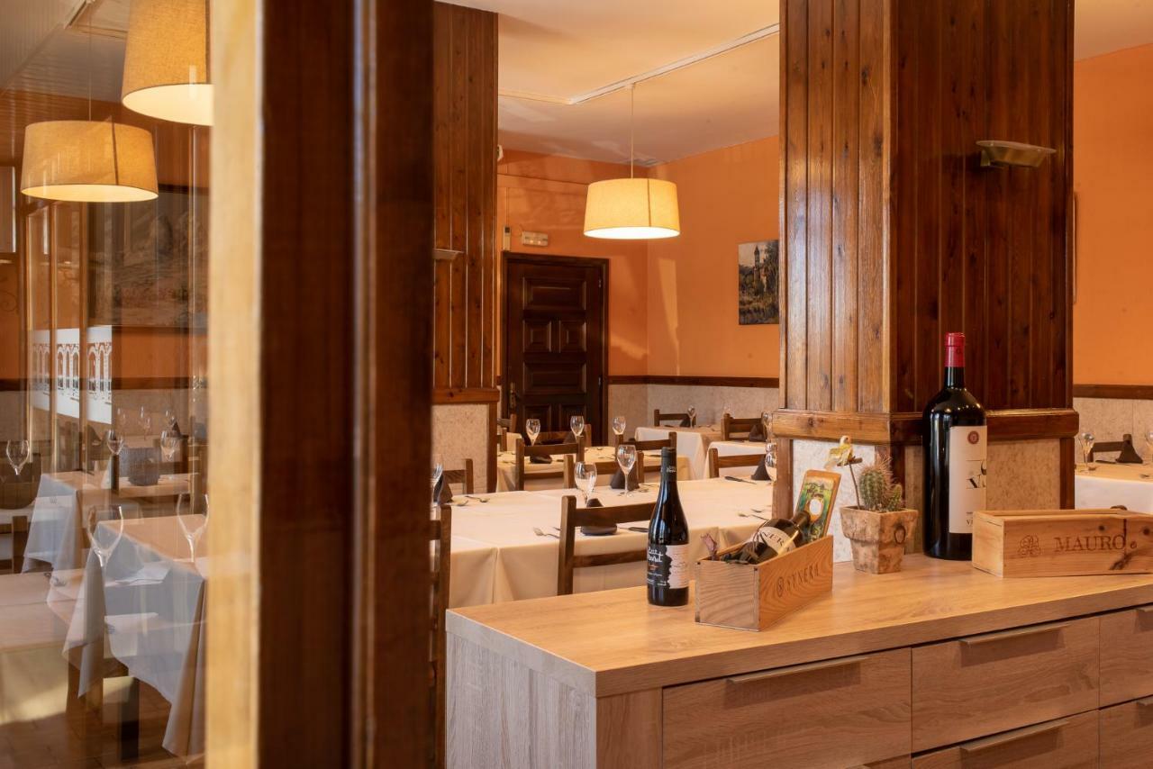 Aparthotel Cal Marcal Puig-reig Zewnętrze zdjęcie